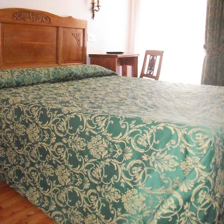 Del Centro Hotel 2*